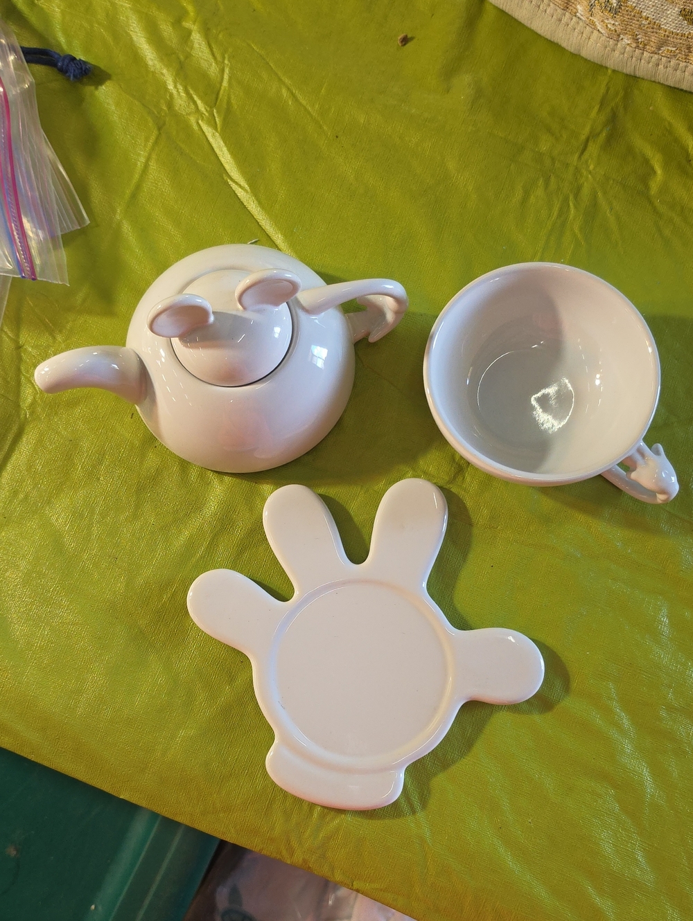 Disney White Ceramic Teapot Set with Mickey Hand Trivet